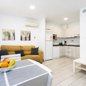 home2book-cozy-apartment-santa-cruz-urban-center.in-canary-islands.com/